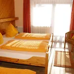 Haus Gertrud 3* Зиммерат